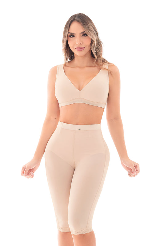 '- Panty largo SMI04002 lifting extra natural
- Vista trasera panty invisible glúteos definidos
- Detalle panty largo encaje siliconado muslos