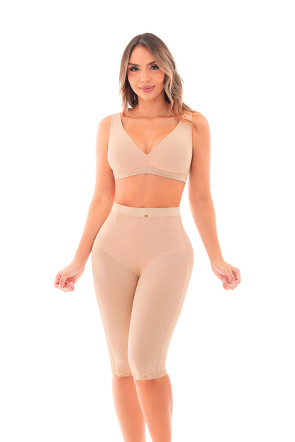 - Panty largo SMI04002 lifting extra natural
- Vista trasera panty invisible glúteos definidos
- Detalle panty largo encaje siliconado muslos