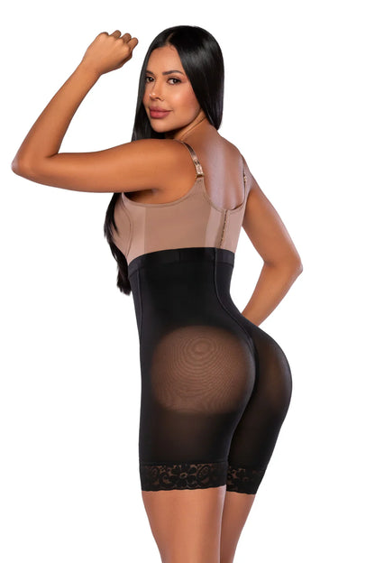 '- Panty Ultrainvisible SMI04004 lifting extra natural
- Vista trasera panty cierre perineal invisible
- Panty talle alto con encaje siliconado