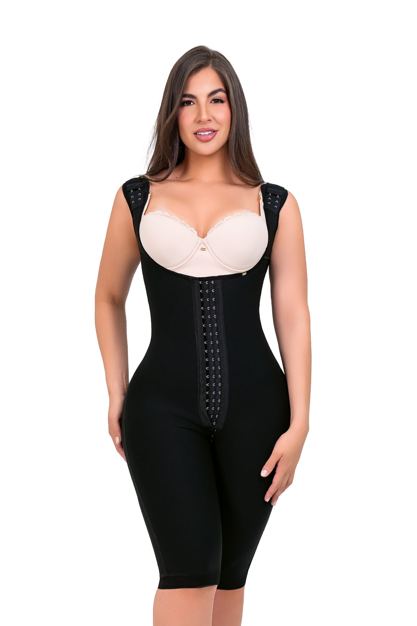 - Faja AFRODITA SMI7132 triple lifting invisible
- Vista trasera faja short ultrainvisible
- Faja talle alto encaje triple efecto lifting